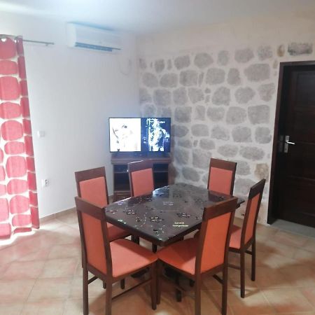 Villa Amfora Lipci Bagian luar foto