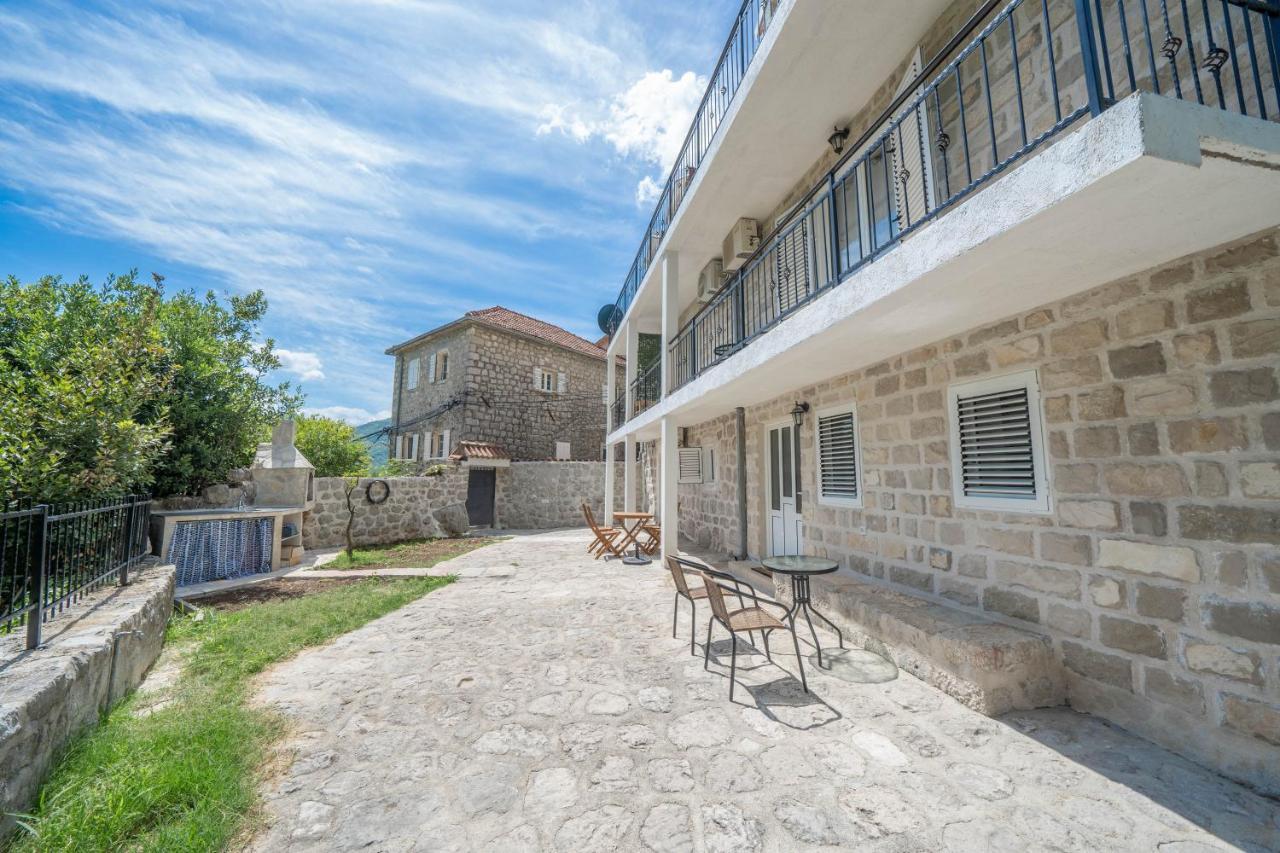 Villa Amfora Lipci Bagian luar foto