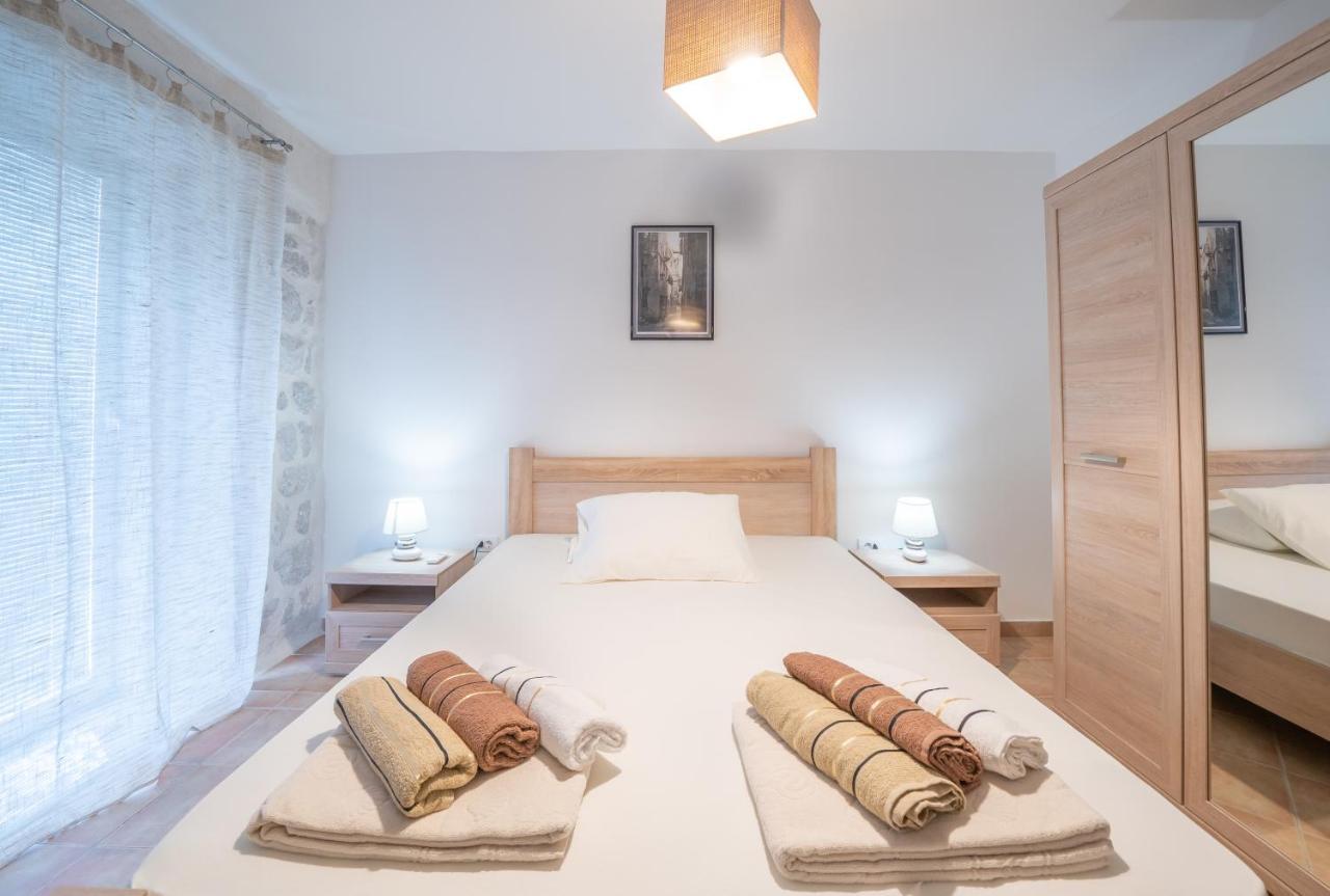 Villa Amfora Lipci Bagian luar foto