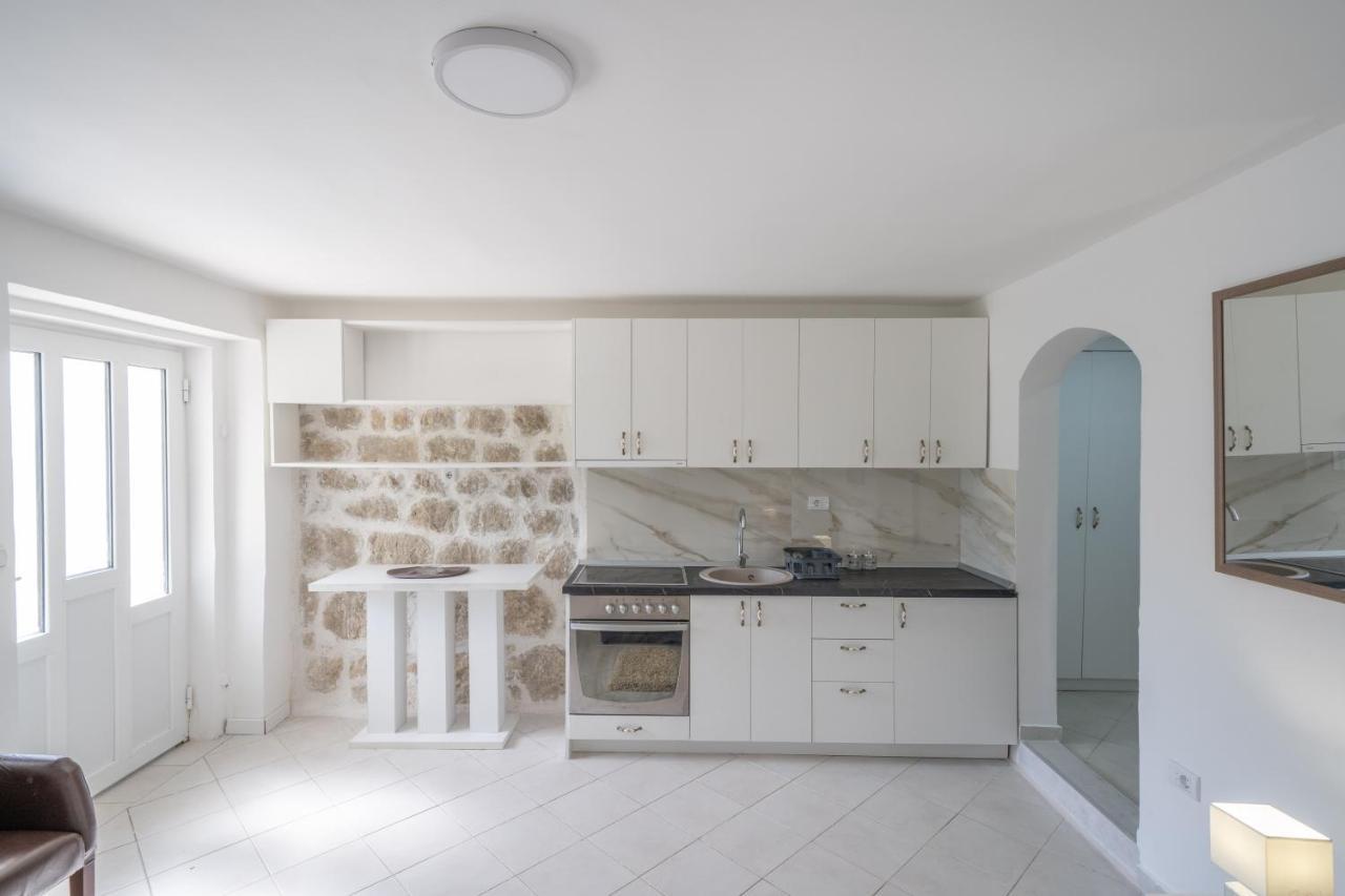 Villa Amfora Lipci Bagian luar foto