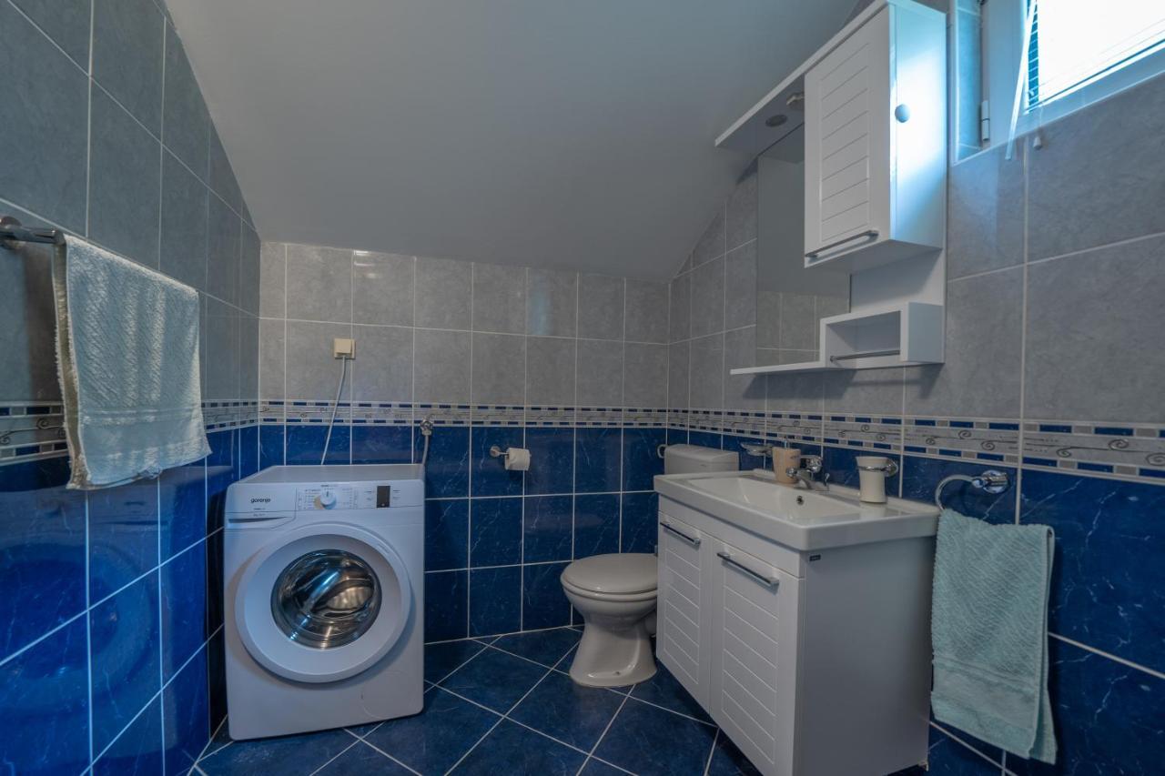 Villa Amfora Lipci Bagian luar foto