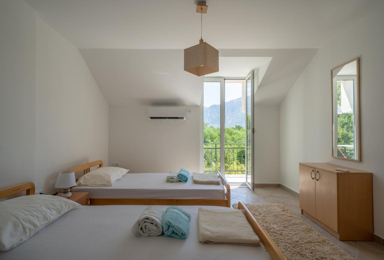 Villa Amfora Lipci Bagian luar foto