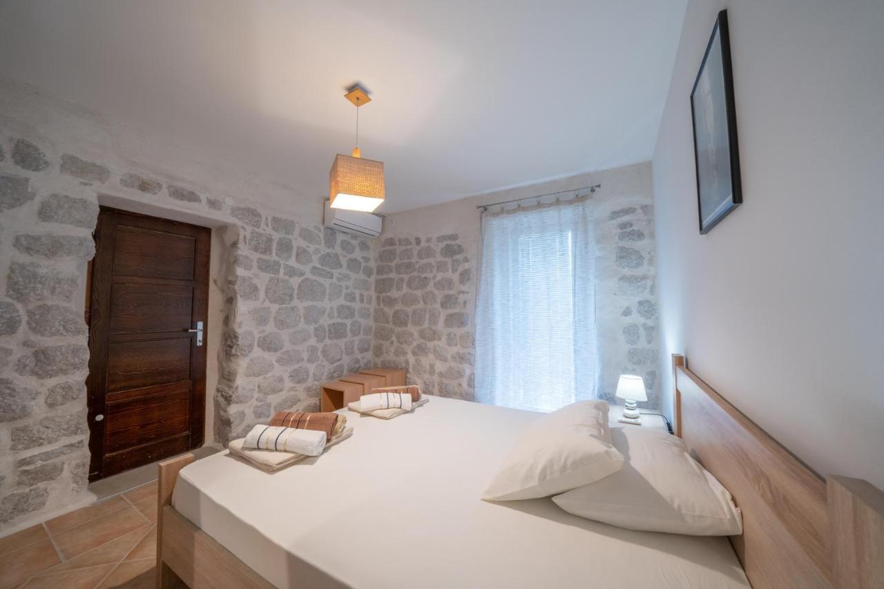 Villa Amfora Lipci Bagian luar foto